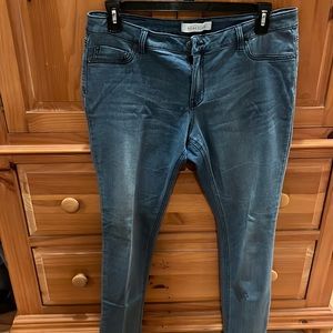 Kenneth Cole Reaction blue Jeans
